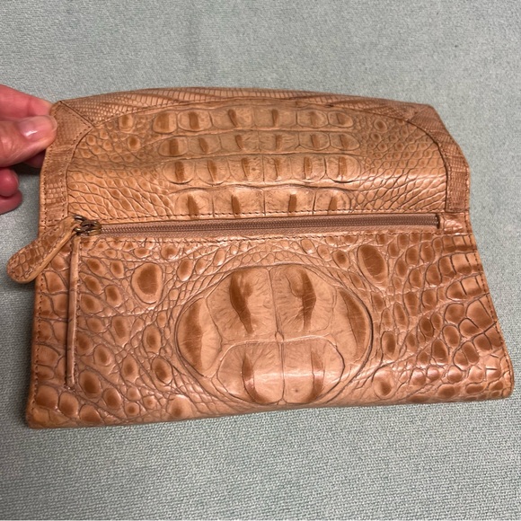 Brahmin Tan Crocodile Embossed leather checkbook wallet Clutch large - Picture 4 of 9
